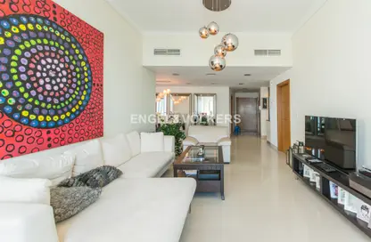Apartment - 1 Bedroom - 2 Bathrooms for rent in Ocean Heights - Dubai Marina - Dubai