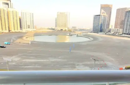 شقة - 2 غرف نوم - 2 حمامات للايجار في تفريعة القنال 2 - أبراج الجولف - مدينة دبي الرياضية - دبي