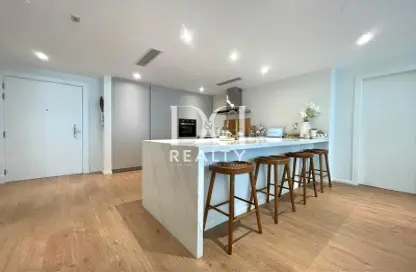 Apartment - 2 Bedrooms for sale in Marina Residences 6 - Marina Residences - Palm Jumeirah - Dubai