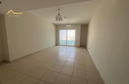 Apartment - 2 Bedrooms - 4 Bathrooms for rent in Al Khan Lagoon Tower - Al Khan Lagoon - Al Khan - Sharjah