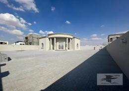 Villa - 4 bedrooms - 4 bathrooms for rent in Al Aweer 1 - Al Aweer - Dubai