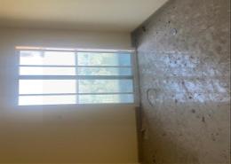 شقة - 2 غرف نوم - 3 حمامات للكراء في كورنيش عجمان - عجمان