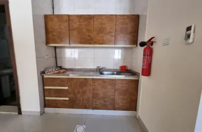 Apartment - 1 Bathroom for rent in Fire Station Road - Muwaileh - Sharjah