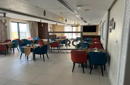 محل - استوديو للايجار في كارلتون دبي كريك - شارع بني ياس - ديرة - دبي