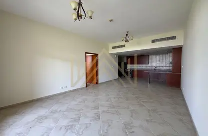 Apartment - 1 Bedroom - 2 Bathrooms for rent in Weston Court 2 - Weston Court - Motor City - Dubai