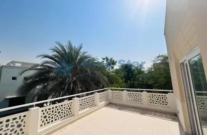 Townhouse - 4 Bedrooms - 5 Bathrooms for rent in Meadows 9 - Meadows - Dubai