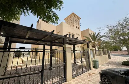 فيلا - 5 غرف نوم - 7 حمامات للايجار في فلل قرية الحمرا - قرية الحمرا - رأس الخيمة