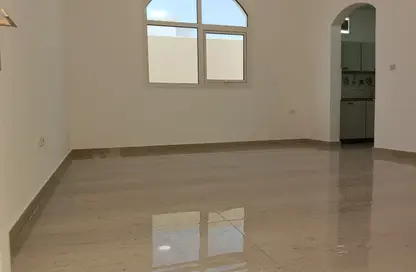 شقة - 1 حمام للايجار في مدينة الرياض - أبوظبي