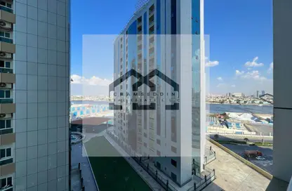 شقة - غرفة نوم - 2 حمامات للبيع في أورينت تاور 1 - أورينت تاور - البستان - عجمان