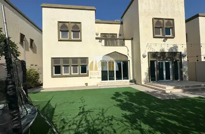 Villa - 3 Bedrooms - 5 Bathrooms for rent in District 8 - Jumeirah Park - Dubai