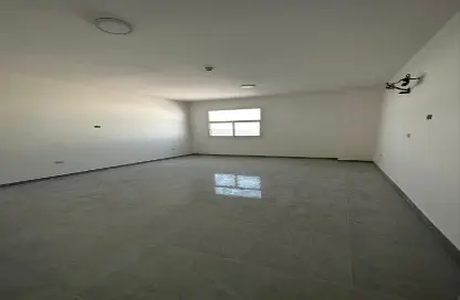 Empty Room image for: Labor Camp - Studio - 1 Bathroom for rent in Al Ain Industrial Area - Al Ain, Image 1