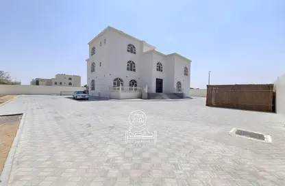 فيلا - 8 غرف نوم - 8 حمامات للايجار في الوثبة - أبوظبي