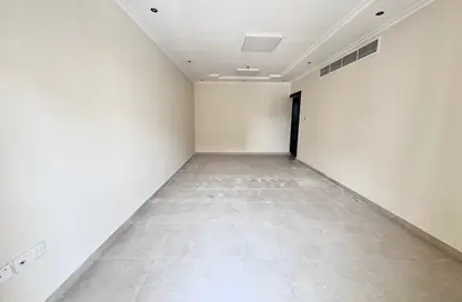 Apartment - 2 Bedrooms - 2 Bathrooms for rent in Muwailih Building - Muwaileh - Sharjah