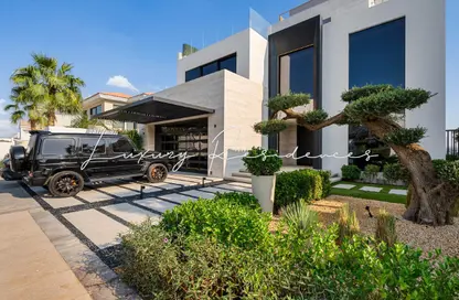 Villa - 5 Bedrooms - 6 Bathrooms for sale in Garden Homes Frond D - Garden Homes - Palm Jumeirah - Dubai