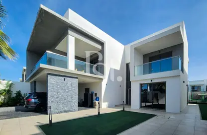 Villa - 4 Bedrooms - 5 Bathrooms for sale in Redwoods - Yas Acres - Yas Island - Abu Dhabi