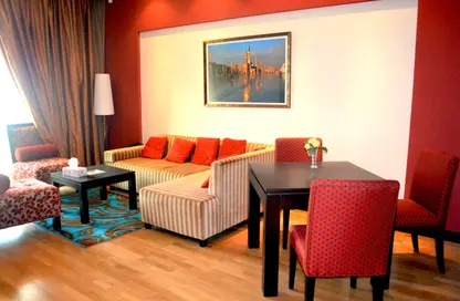 Apartment - 1 Bedroom - 2 Bathrooms for rent in University View - Dubai Silicon Oasis - Dubai
