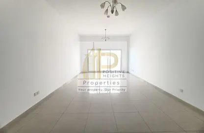 Apartment - 3 Bedrooms - 3 Bathrooms for rent in Dawoud Abdulrehman Al Barsha 1 - Al Barsha 1 - Al Barsha - Dubai