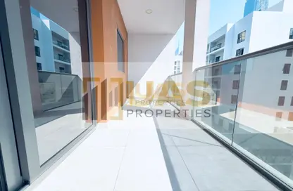Apartment - 2 Bedrooms - 3 Bathrooms for rent in Jumeirah Garden City - Al Satwa - Dubai
