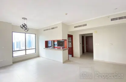 صورة لـ غرفة فارغة شقة - غرفة نوم - 2 حمامات للايجار في البرج الجنوبي 2 - الجناح الجنوبي - دبي وسط المدينة - دبي ، صورة رقم 1