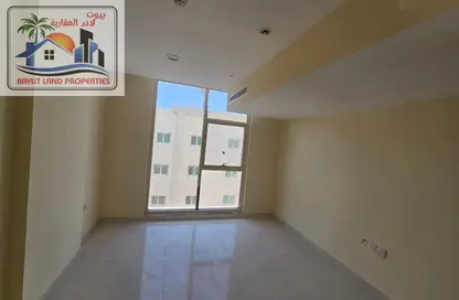 Apartment - 1 Bedroom - 2 Bathrooms for rent in Muweileh Community - Muwaileh Commercial - Sharjah