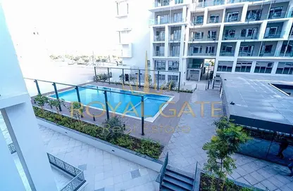 Pool image for: Apartment - 1 Bathroom for sale in Oasis Residences - Masdar City - Abu Dhabi, Image 1