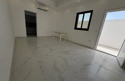 شقة - 1 حمام للايجار في مدينة الرياض - أبوظبي