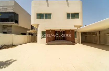 Villa - Studio - 7 Bathrooms for rent in Jumeirah 1 Villas - Jumeirah 1 - Jumeirah - Dubai