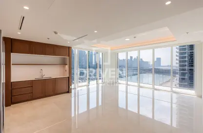 Apartment - 3 Bedrooms - 3 Bathrooms for rent in Palace Beach Residence Tower 1 - Palace Beach Residence - EMAAR Beachfront - Dubai Harbour - Dubai