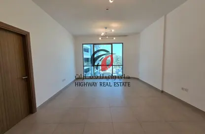 Apartment - 3 Bedrooms - 4 Bathrooms for rent in Al Nasr Square - Oud Metha - Bur Dubai - Dubai