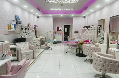 Shop - Studio for rent in Jumeirah Lake Towers - Dubai