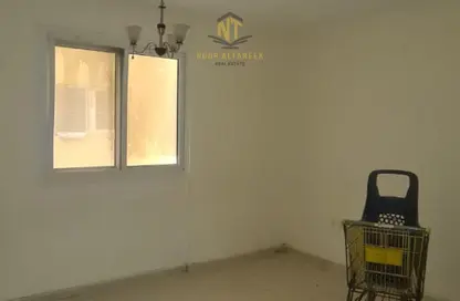 شقة - غرفة نوم - 1 حمام للايجار في المجرة - الشرق - الشارقة شقة - غرفة نوم - 1 حمام للايجار في المجرة - الشرق - الشارقة