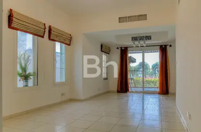 Villa - 3 Bedrooms - 3 Bathrooms for rent in Springs 11 - The Springs - Dubai