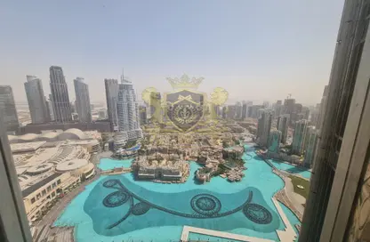 صورة لـ حوض سباحة شقة - 2 غرف نوم - 3 حمامات للبيع في برج خليفة - دبي وسط المدينة - دبي ، صورة رقم 1
