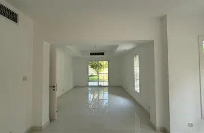 Villa - 3 Bedrooms - 4 Bathrooms for rent in Springs 15 - The Springs - Dubai