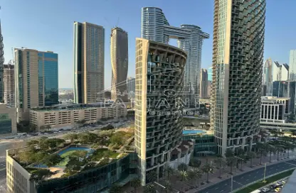 Apartment - 1 Bedroom - 1 Bathroom for rent in Standpoint Tower 2 - Standpoint Towers - Downtown Dubai - Dubai