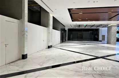 Retail - Studio - 2 Bathrooms for rent in Al Hudaiba Mall - Al Hudaiba - Al Satwa - Dubai