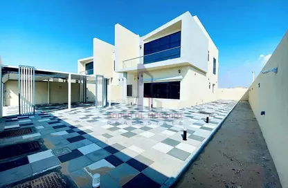 Villa - 4 Bedrooms - 6 Bathrooms for rent in Al Tai - Sharjah