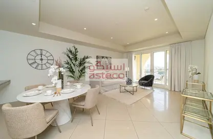 Living / Dining Room image for: Apartment - 1 Bedroom - 2 Bathrooms for rent in Eastern Mangroves Promenade - Eastern Road - Abu Dhabi, Image 1