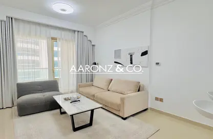 Apartment - 1 Bedroom - 2 Bathrooms for sale in Manchester Tower - Dubai Marina - Dubai