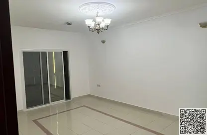 شقة - 2 غرف نوم - 3 حمامات للايجار في مساكن كورنيش عجمان - طريق كورنيش عجمان - عجمان