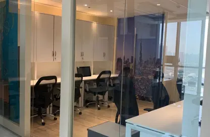 Co-working space - Studio - 1 Bathroom for rent in Marina Plaza - Dubai Marina - Dubai