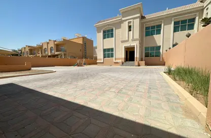 Villa - 6 Bedrooms - 6 Bathrooms for rent in Khalifa City - Abu Dhabi
