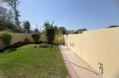 Villa - 2 Bedrooms - 3 Bathrooms for rent in Springs 12 - The Springs - Dubai