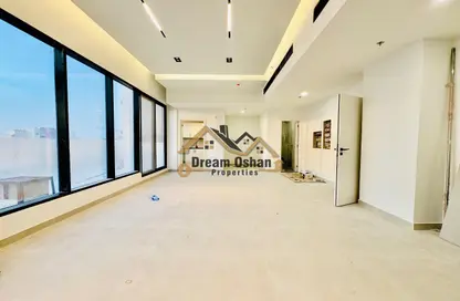 Apartment - 2 Bedrooms - 3 Bathrooms for rent in Al Amir Abdullah Building - Al Warsan 4 - Al Warsan - Dubai