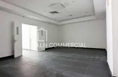 Retail - Studio for rent in Capital Golden Tower - Business Bay - Dubai