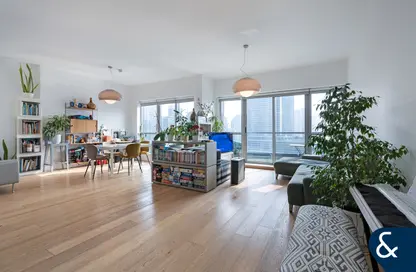 Apartment - 3 Bedrooms - 3 Bathrooms for sale in The Point - Dubai Marina - Dubai