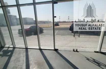 صالة عرض - استوديو - 1 حمام للايجار في 18 المنطقة الصناعية رقم - المنطقة الصناعية بالشارقة - الشارقة صالة عرض - استوديو - 1 حمام للايجار في 18 المنطقة الصناعية رقم - المنطقة الصناعية بالشارقة - الشارقة