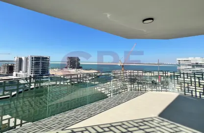 Apartment - 3 Bedrooms - 5 Bathrooms for rent in P2794 - Al Dana - Al Raha Beach - Abu Dhabi