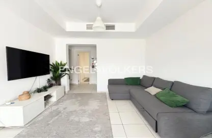 Townhouse - 2 Bedrooms - 3 Bathrooms for rent in Springs 8 - The Springs - Dubai