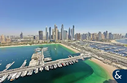 Apartment - 2 Bedrooms - 2 Bathrooms for sale in Marina Vista - EMAAR Beachfront - Dubai Harbour - Dubai